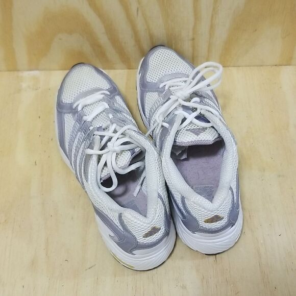 Adidas Womens Shamiso Running Shoe size 10 - Picture 8 of 10